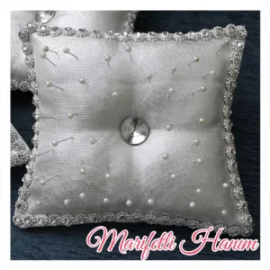 Takı Yastığı, İğne Yastığı