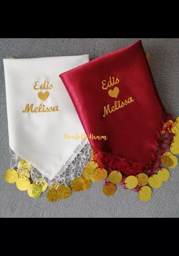 Kalp ve İsim Nakışlı Halay Mendili