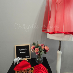 Kırmızı Biyeli Duvak Seti