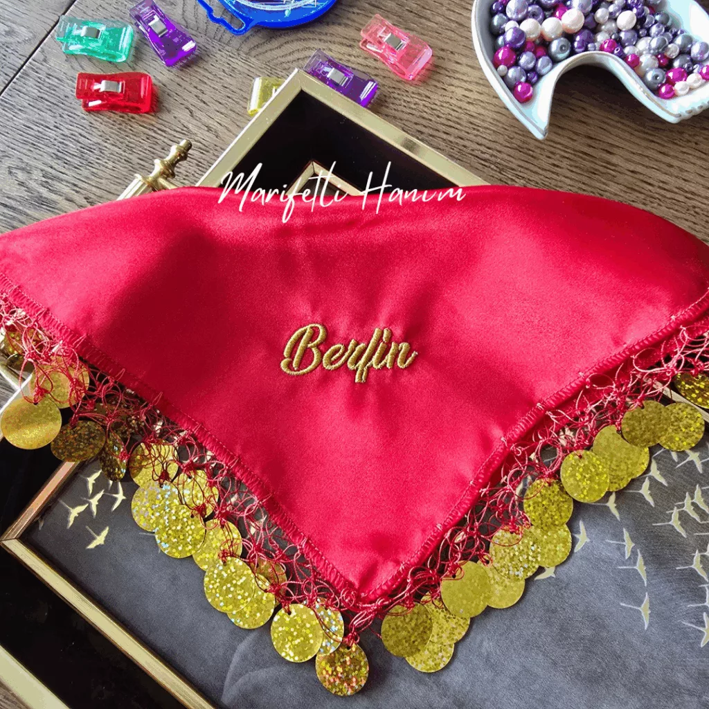 Berfin Nakışlı Nedime Halay Mendili, Kırmızı Nakışlı Halay Mendili